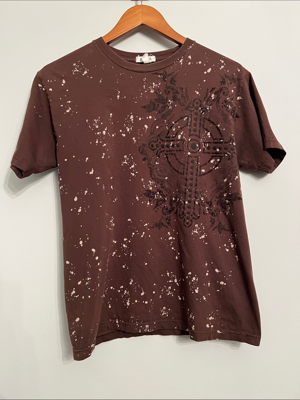 Men’s Brown Short Sleeve Graphic Cross Tee